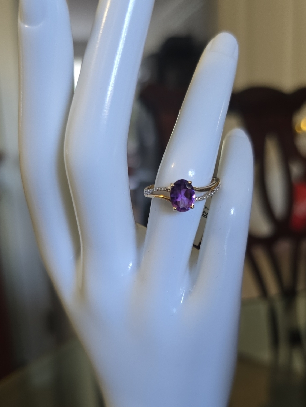 10K GOLD GENUINE AMETHYST & 1/20CTTW DIAMOND RING SIZE 7